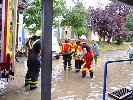 Feuerwehreinsatz bei der BEQUA in Bruchsal